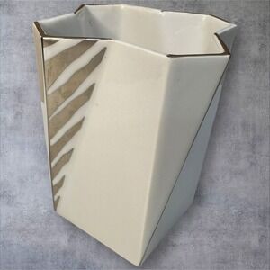 Else Kamp Jensen for Bing & Grøndahl  B&G Porcelain "Futura" MCM Modern Vase 5"